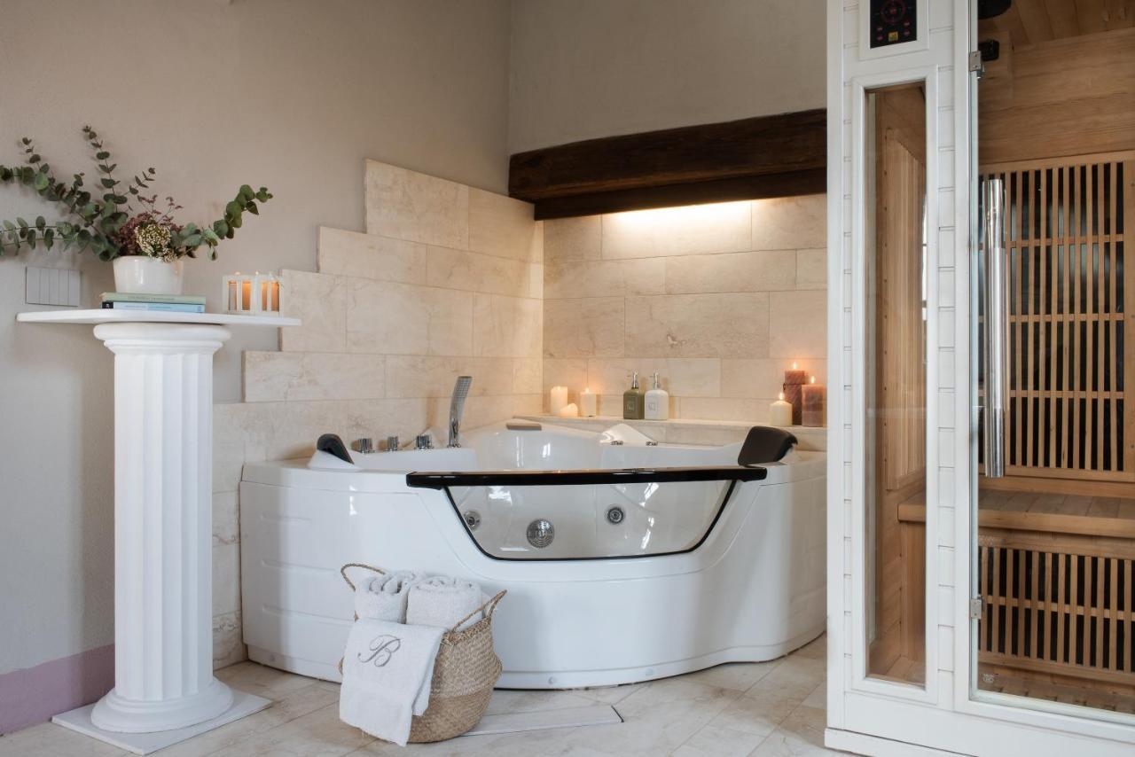 La Casetta Di Nise, Charming Private Spa Castelnuovo dellʼAbate エクステリア 写真